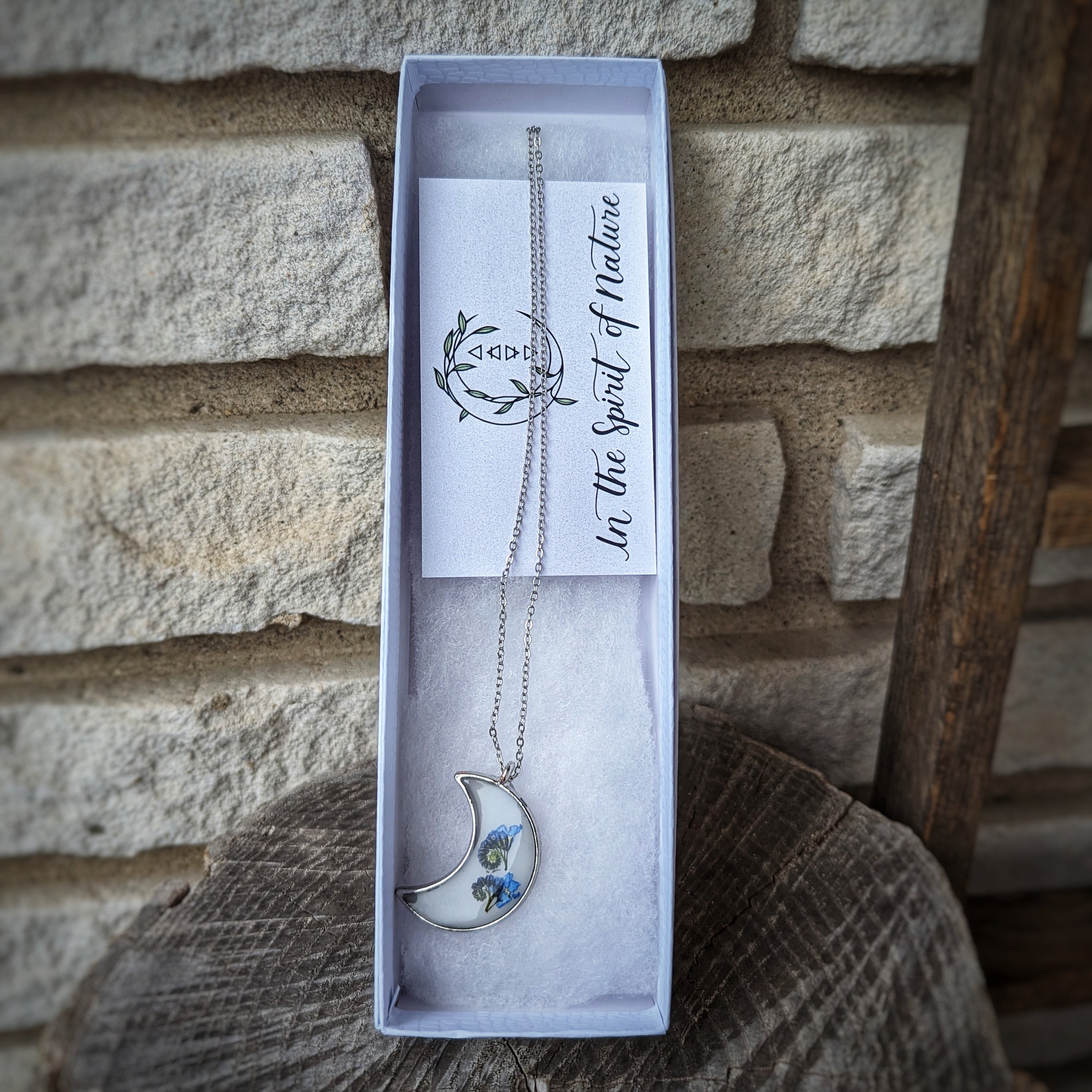 Forget me knots moon necklace