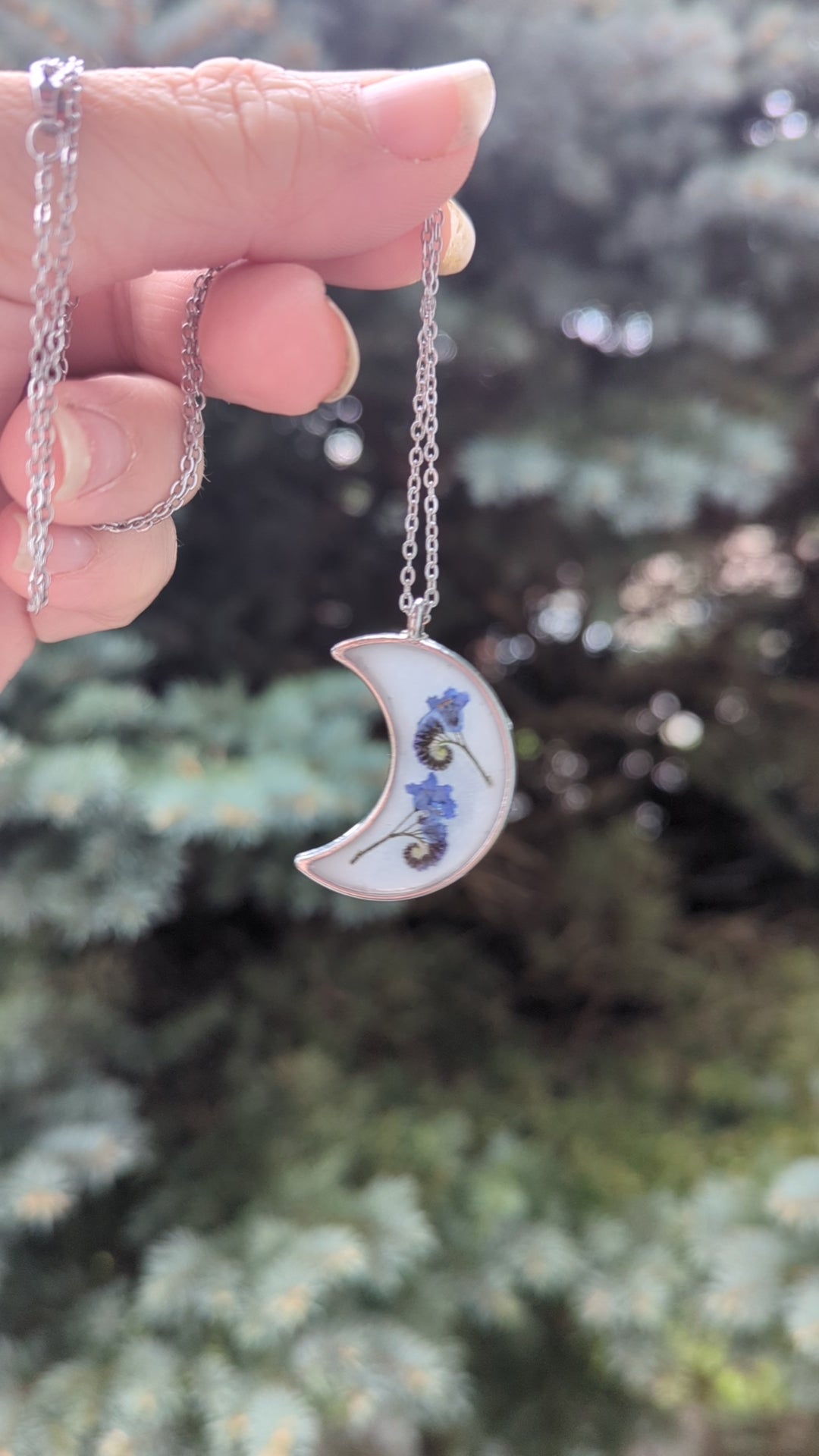 Forget me knots moon necklace